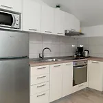 Apartament Sime