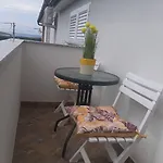Apartament Sime Vrsi